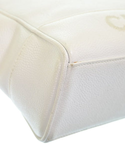 CHANEL Shoulder bags