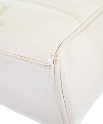 CHANEL Shoulder bags