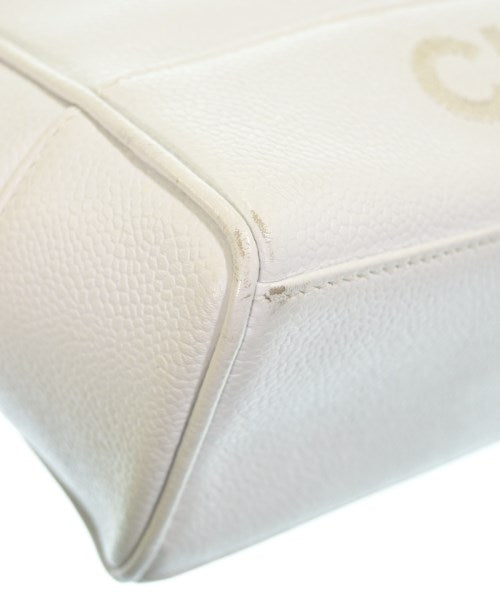 CHANEL Shoulder bags