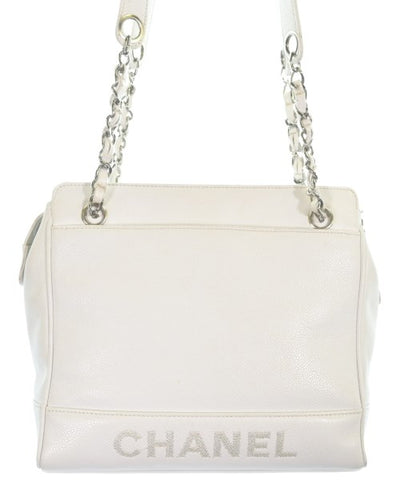 CHANEL Shoulder bags