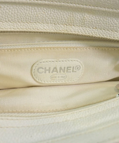 CHANEL Shoulder bags