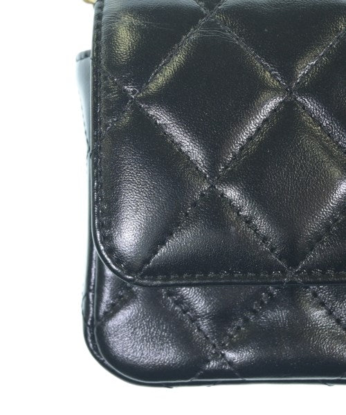 CHANEL Shoulder bags