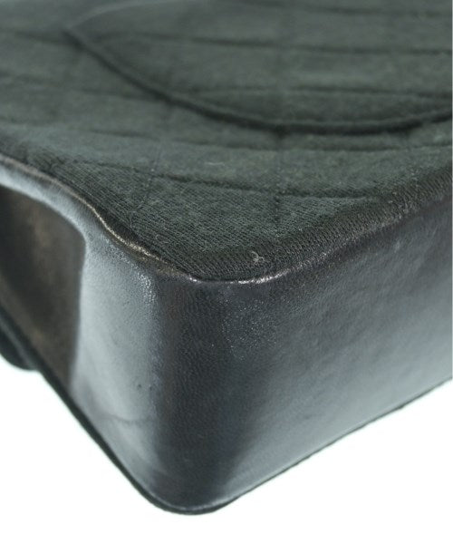 CHANEL Shoulder bags