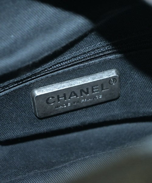 CHANEL Shoulder bags