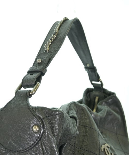 CHANEL Shoulder bags