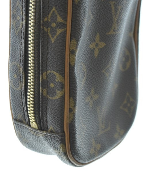 LOUIS VUITTON Shoulder bags