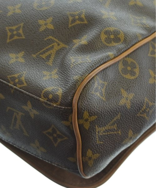 LOUIS VUITTON Shoulder bags