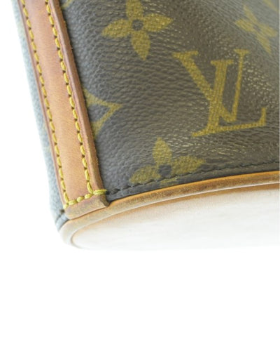 LOUIS VUITTON Shoulder bags