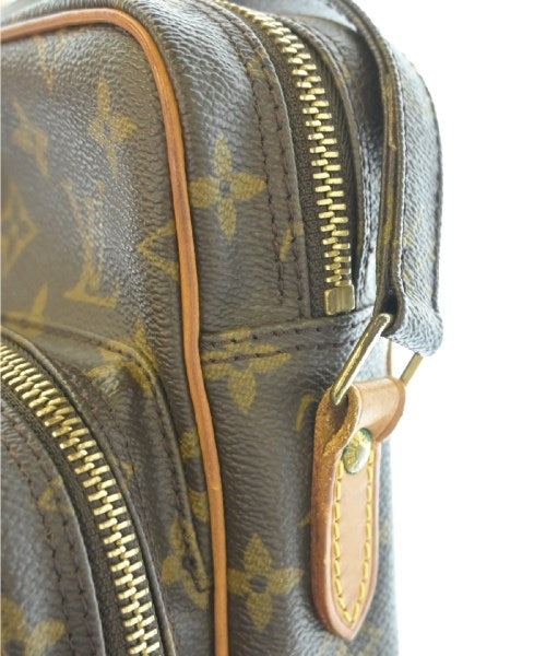 LOUIS VUITTON Shoulder bags