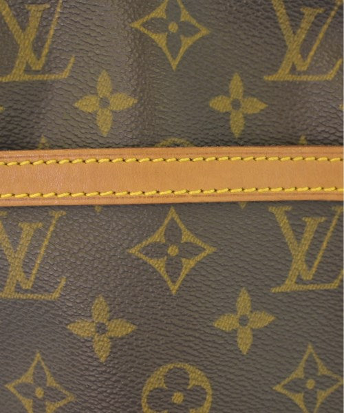 LOUIS VUITTON Shoulder bags