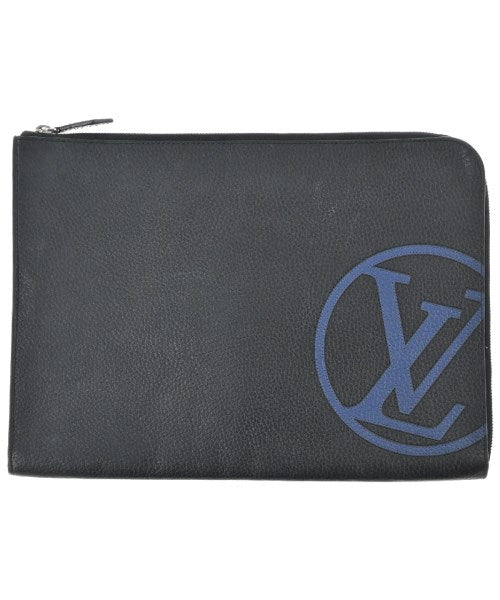 LOUIS VUITTON Clutches