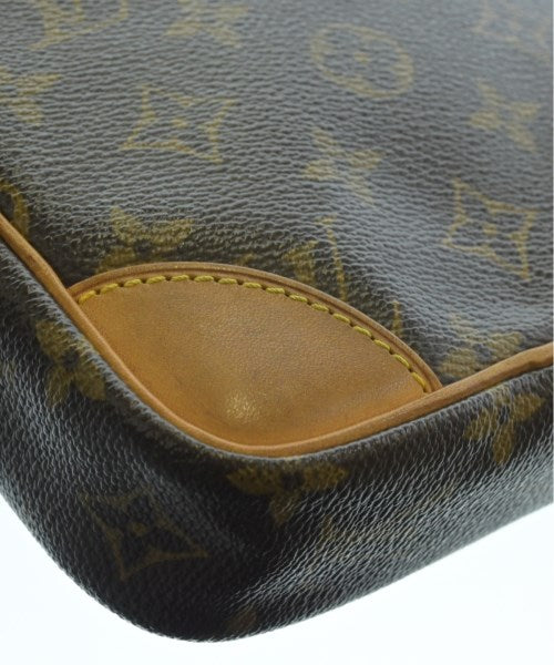 LOUIS VUITTON Shoulder bags