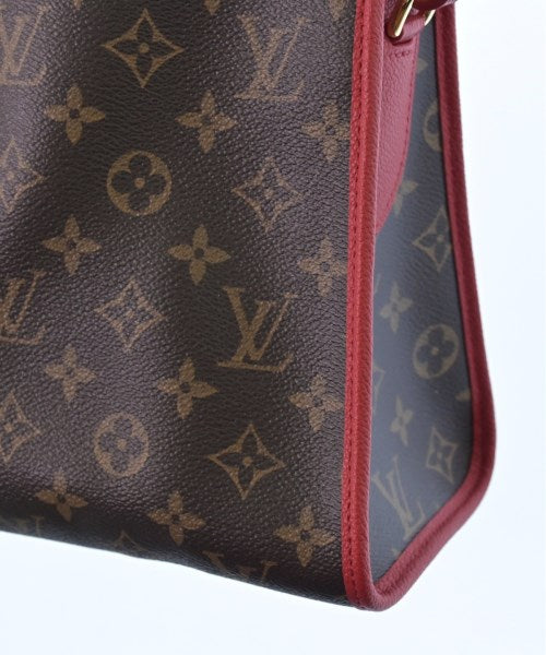 LOUIS VUITTON Shoulder bags