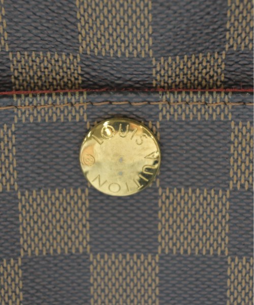 LOUIS VUITTON Shoulder bags