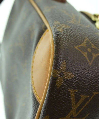 LOUIS VUITTON Shoulder bags