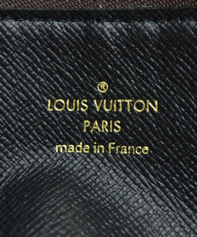LOUIS VUITTON Pouches