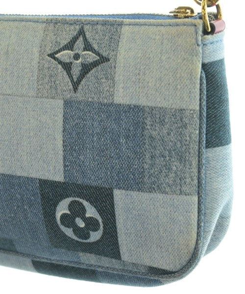 LOUIS VUITTON Shoulder bags