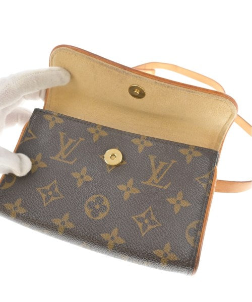 LOUIS VUITTON Shoulder bags