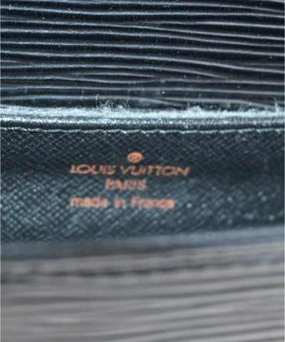 LOUIS VUITTON Shoulder bags
