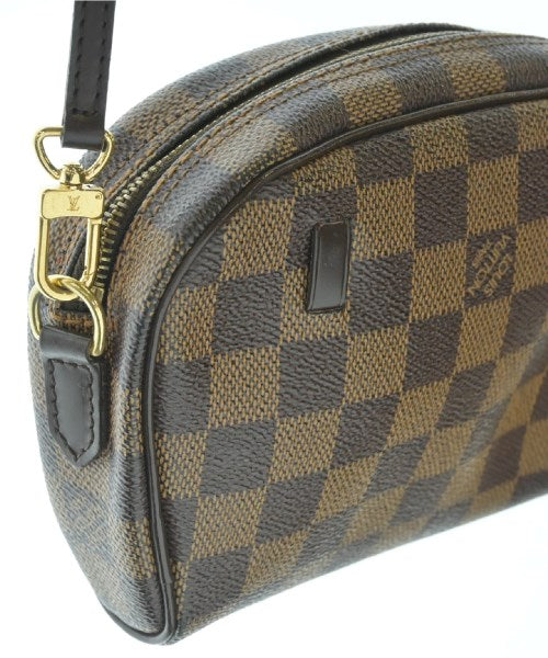 LOUIS VUITTON Shoulder bags