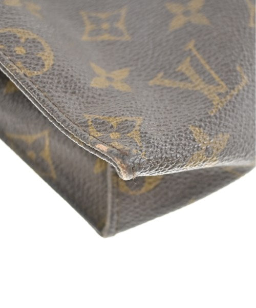 LOUIS VUITTON Clutches