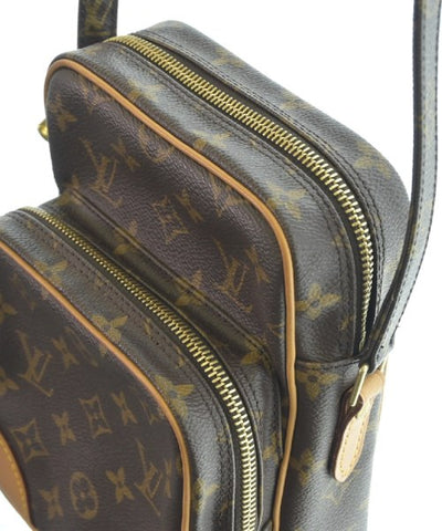 LOUIS VUITTON Shoulder bags