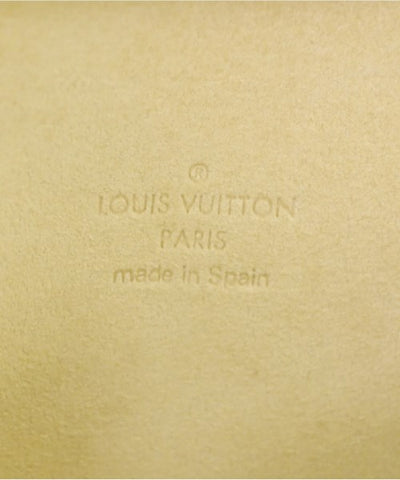 LOUIS VUITTON Shoulder bags