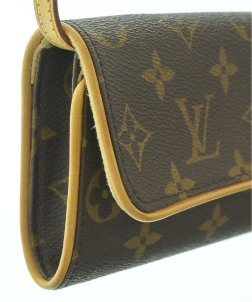 LOUIS VUITTON Shoulder bags