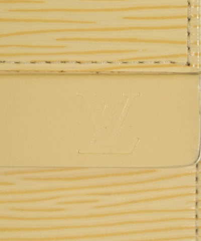 LOUIS VUITTON Shoulder bags