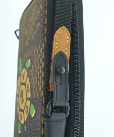 LOUIS VUITTON Shoulder bags