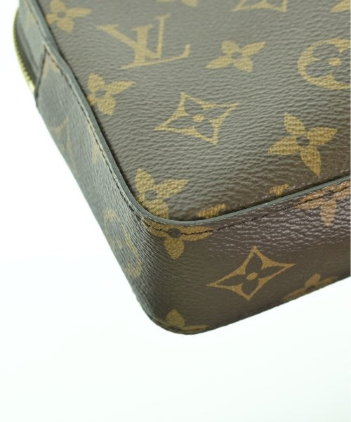 LOUIS VUITTON Clutches
