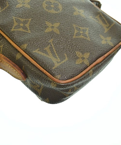LOUIS VUITTON Shoulder bags