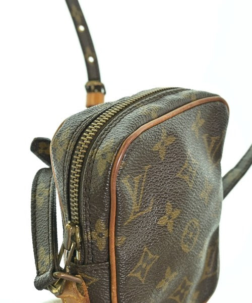 LOUIS VUITTON Shoulder bags