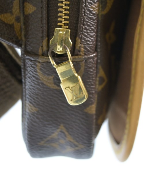 LOUIS VUITTON Shoulder bags