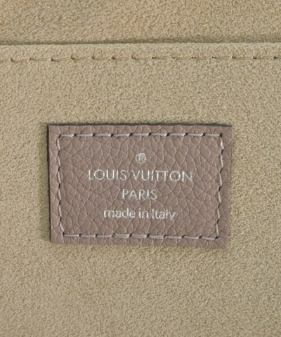 LOUIS VUITTON Clutches
