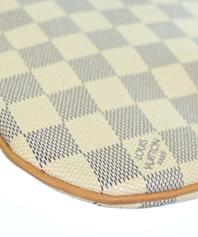 LOUIS VUITTON Shoulder bags