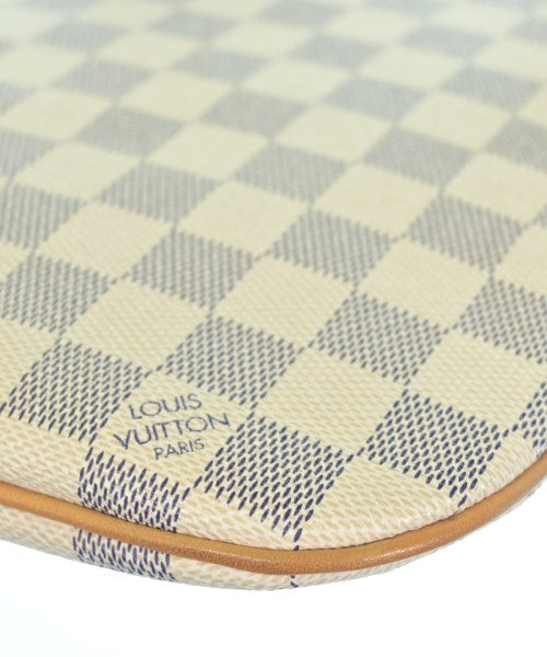 LOUIS VUITTON Shoulder bags