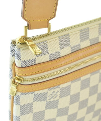 LOUIS VUITTON Shoulder bags