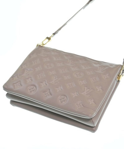LOUIS VUITTON Shoulder bags