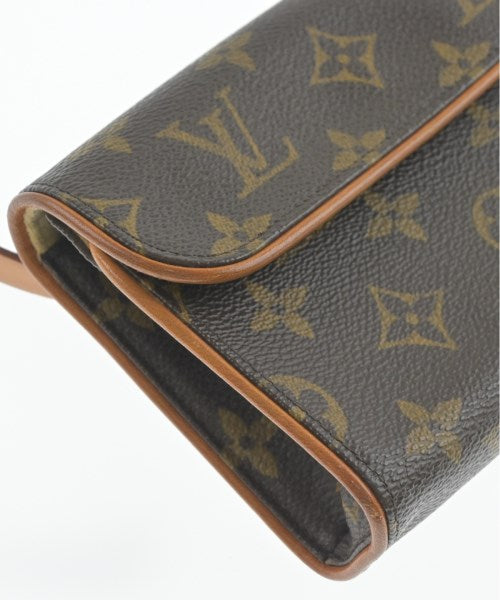 LOUIS VUITTON Shoulder bags