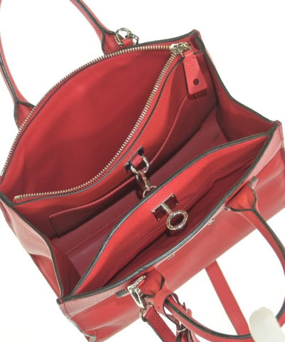 LOUIS VUITTON Shoulder bags