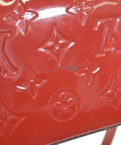 LOUIS VUITTON Shoulder bags