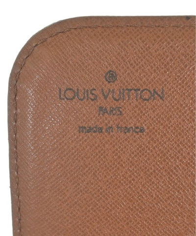 LOUIS VUITTON Shoulder bags