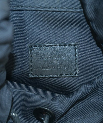 LOUIS VUITTON Shoulder bags