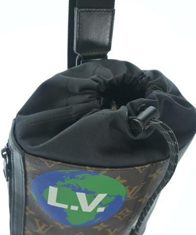 LOUIS VUITTON Shoulder bags