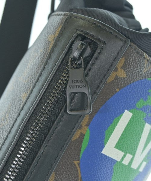 LOUIS VUITTON Shoulder bags