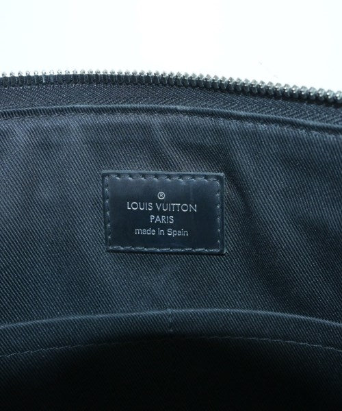 LOUIS VUITTON Shoulder bags