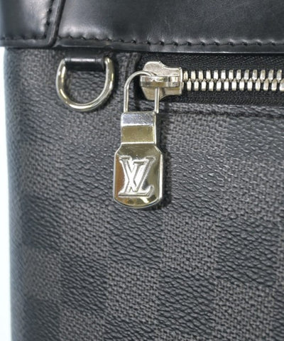 LOUIS VUITTON Shoulder bags