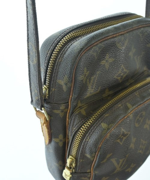LOUIS VUITTON Shoulder bags
