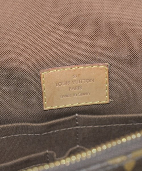 LOUIS VUITTON Shoulder bags